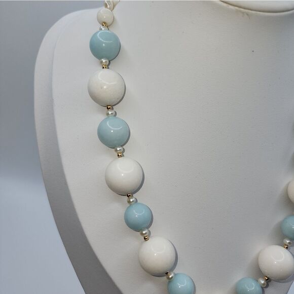 Lee Sands Gemstone & White Coral Necklace w/ Shell Pendant. NWOT - Picture 4 of 10